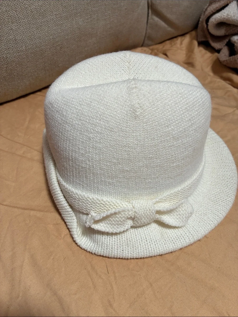Cream Knit Bucket Hat with Bow Detail